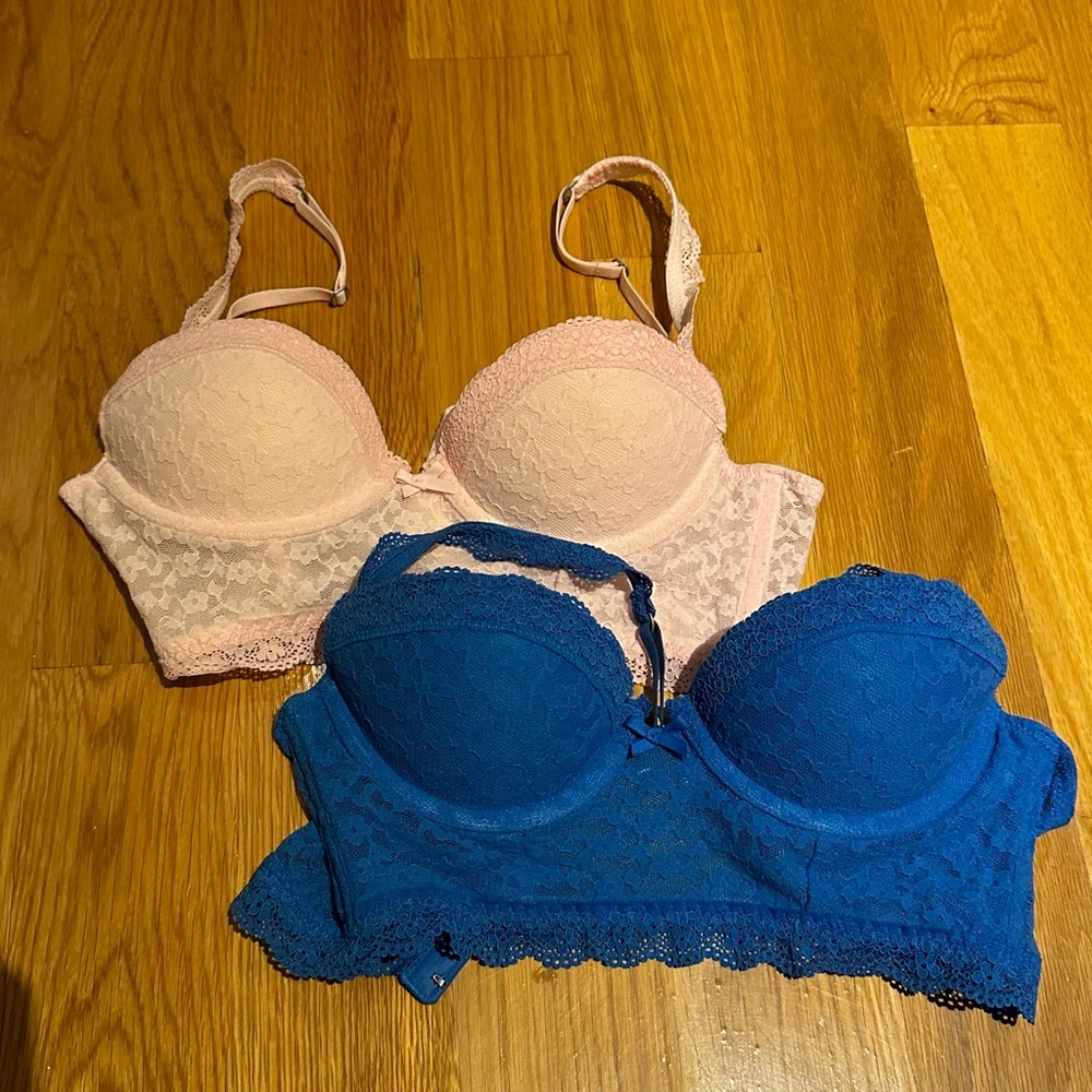Set of 2 - vintage Gilly Hicks corset bras- excellent condition - 34A